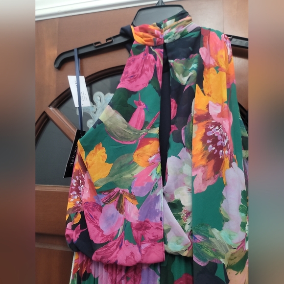 XSCAPE  Pleated Floral Chiffon Scarf Dress - Picture 9 of 9